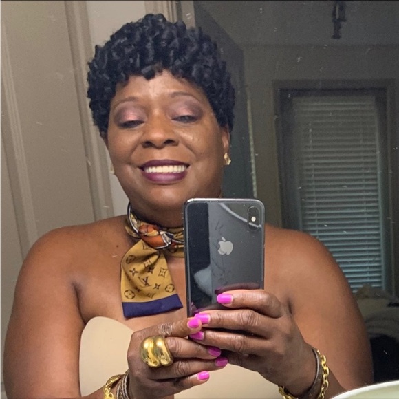 🌸  2X HP LV Limited Edition “Lock it” Bandeau - Picture 3 of 15